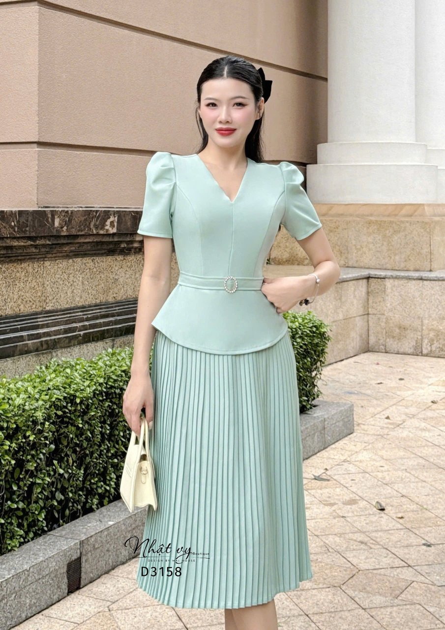 Đầm peplum cổ V đính nút giả - D3158