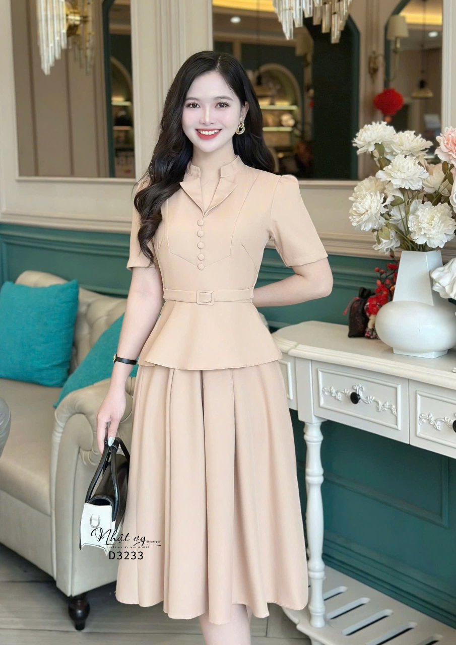 Đầm peplum cổ tàu cách điệu đính cúc bọc - D3233