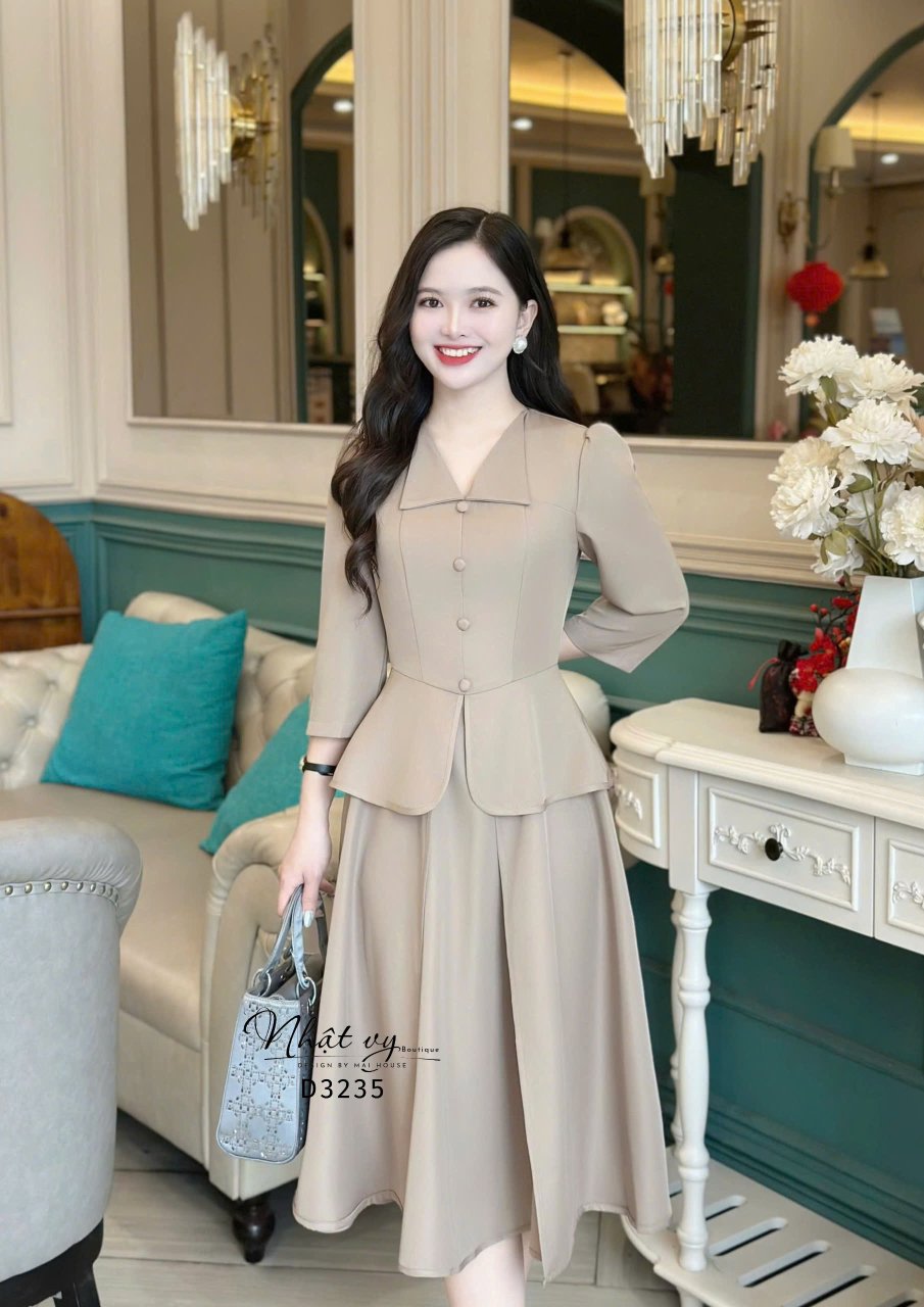 Đầm peplum cổ V bèo đính nút bọc  - D3235